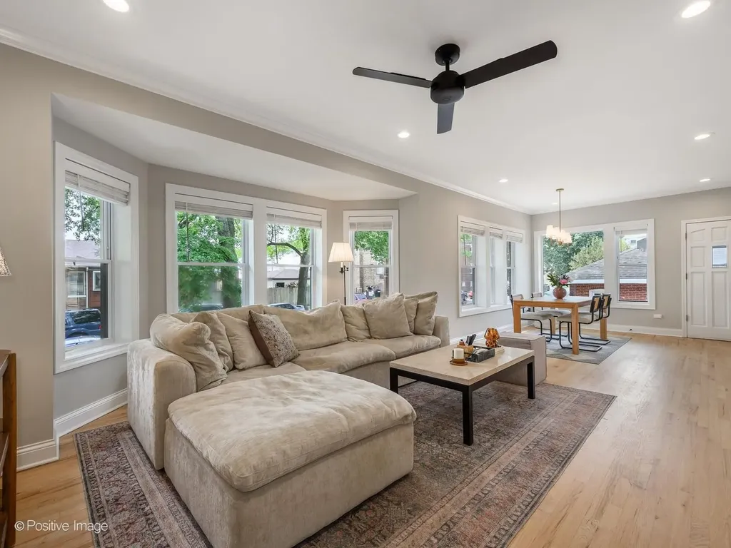 5002 North Central Park Avenue Chicago IL 60625