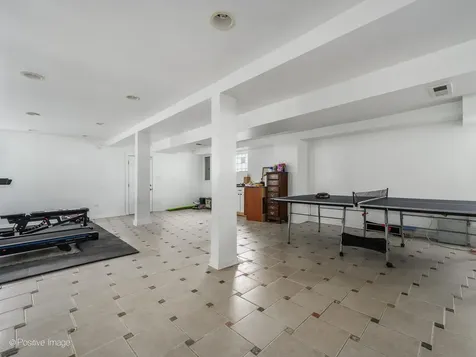 5002 North Central Park Avenue Chicago IL 60625
