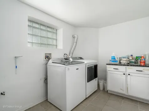 5002 North Central Park Avenue Chicago IL 60625