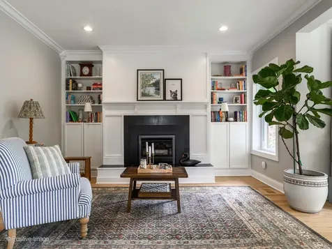 5002 North Central Park Avenue Chicago IL 60625