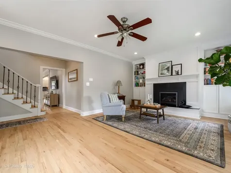 5002 North Central Park Avenue Chicago IL 60625