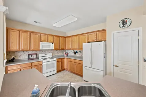 13496 Fallow Drive Huntley IL 60142