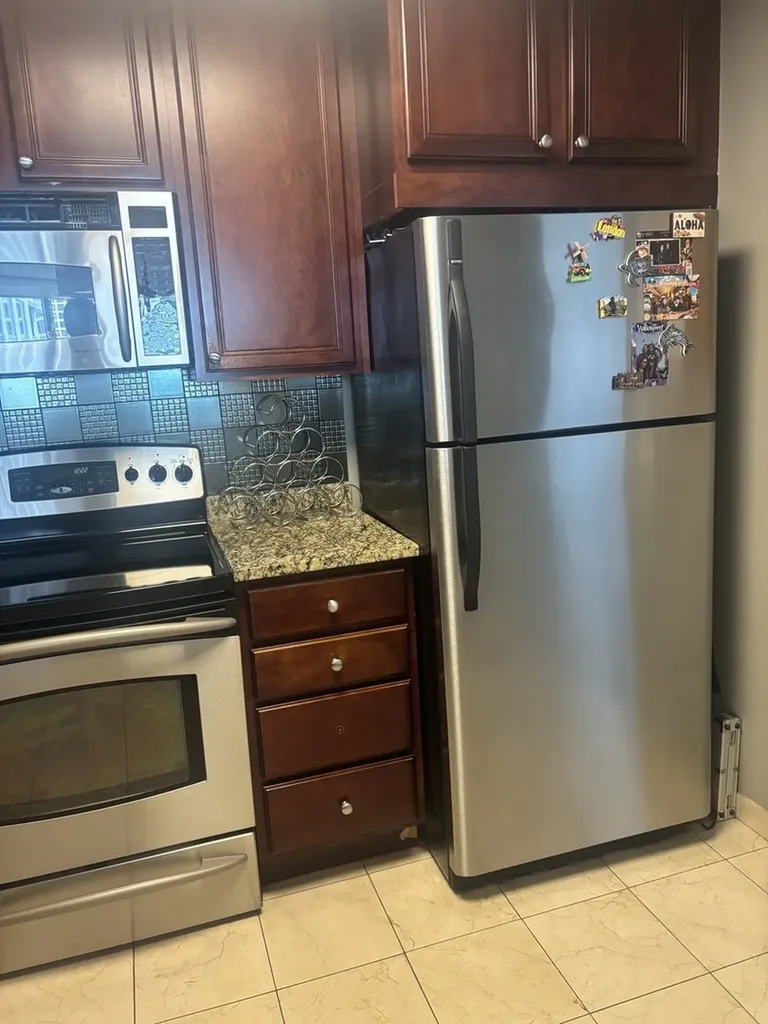 33 West Delaware Place Chicago IL 60610