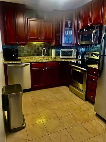 33 West Delaware Place Chicago IL 60610
