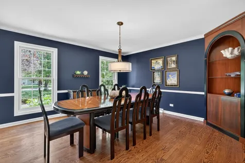 38 Forest Hills Road Lake Bluff IL 60044