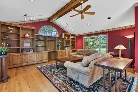 38 Forest Hills Road Lake Bluff IL 60044