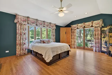 38 Forest Hills Road Lake Bluff IL 60044