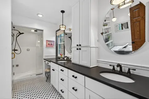 38 Forest Hills Road Lake Bluff IL 60044