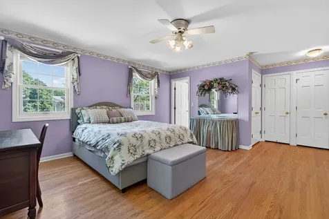 38 Forest Hills Road Lake Bluff IL 60044