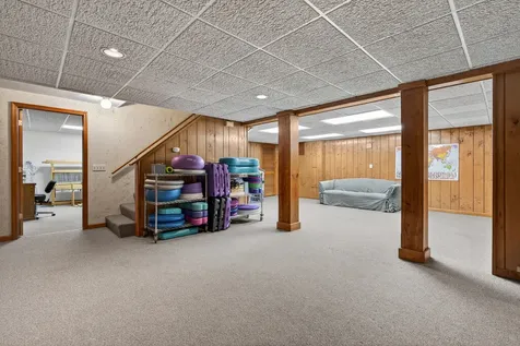 38 Forest Hills Road Lake Bluff IL 60044