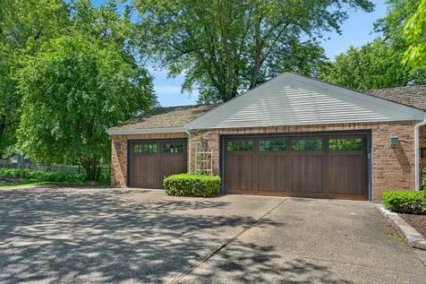 38 Forest Hills Road Lake Bluff IL 60044