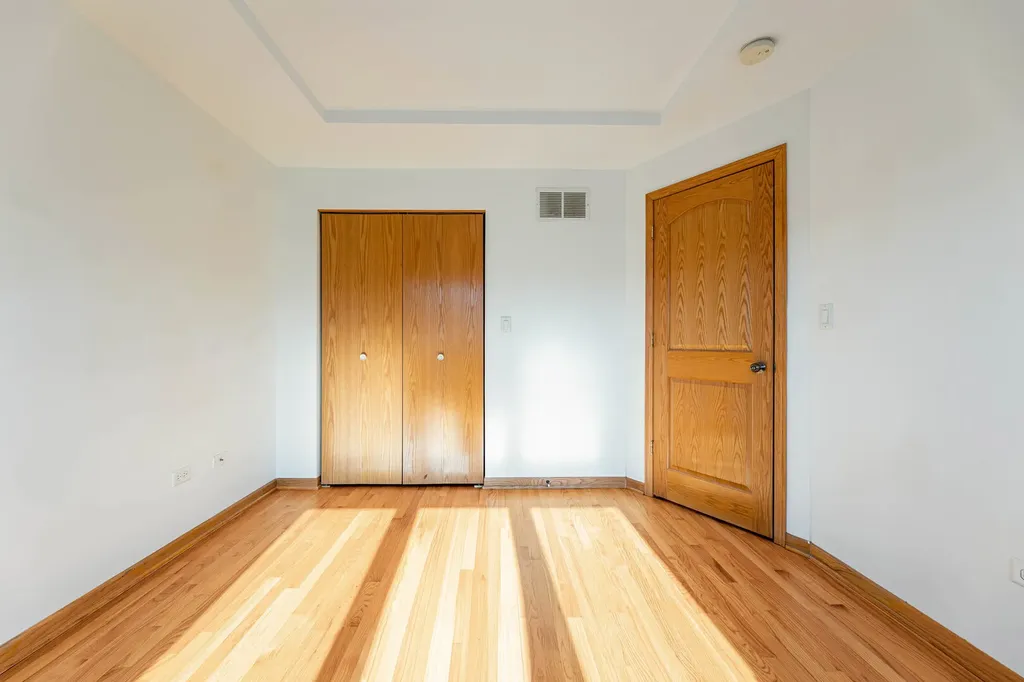 4827 South Linder Avenue Chicago IL 60638
