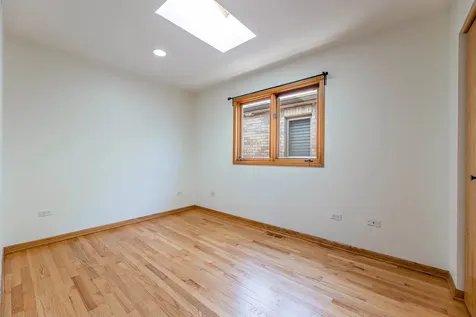 4827 South Linder Avenue Chicago IL 60638