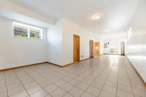 4827 South Linder Avenue Chicago IL 60638