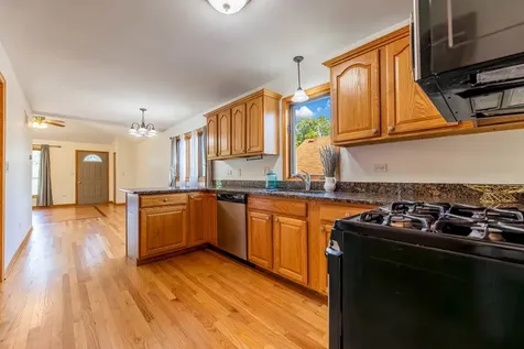 4827 South Linder Avenue Chicago IL 60638