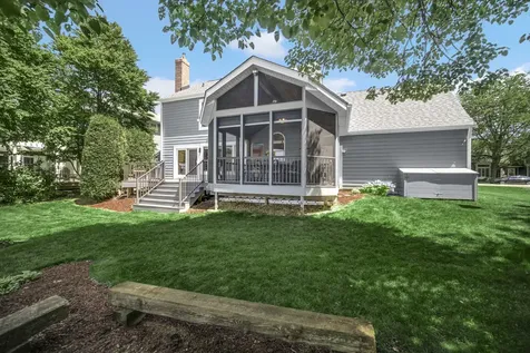 224 Mainsail Drive Third Lake IL 60030