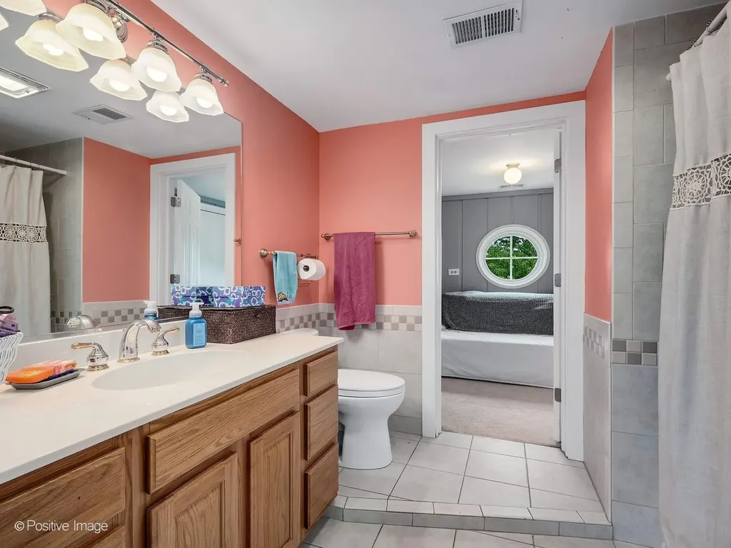 260 Stonegate Road Clarendon Hills IL 60514