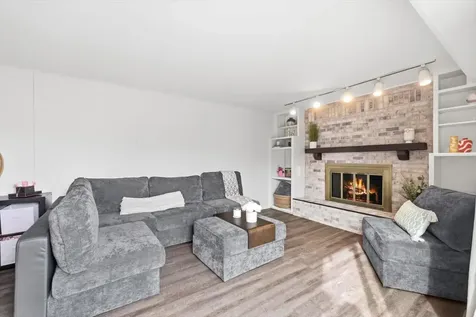 805 Sutton Drive Northbrook IL 60062