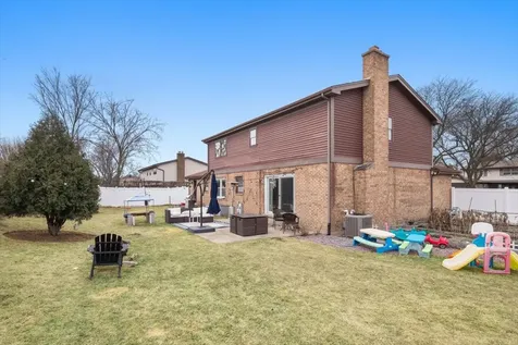 805 Sutton Drive Northbrook IL 60062