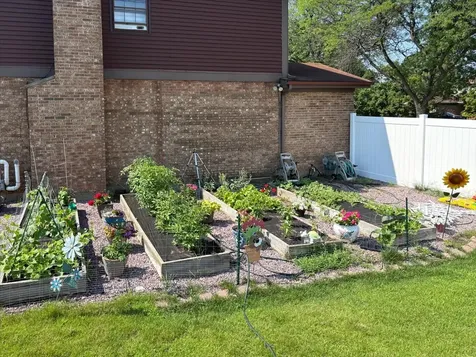 805 Sutton Drive Northbrook IL 60062