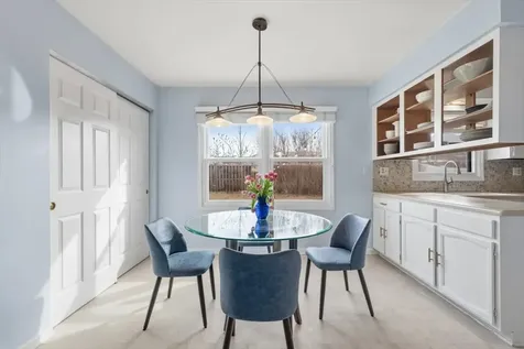 805 Sutton Drive Northbrook IL 60062