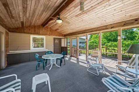 340 Hilkert Court Crystal Lake IL 60014