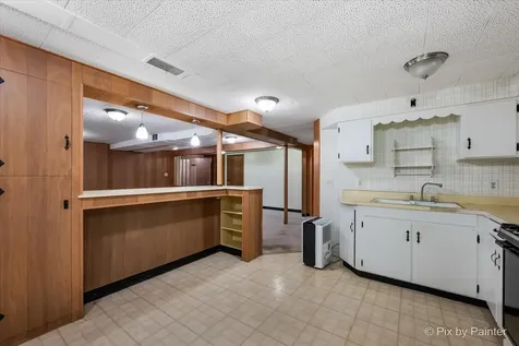 340 Hilkert Court Crystal Lake IL 60014