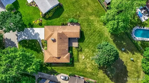 340 Hilkert Court Crystal Lake IL 60014