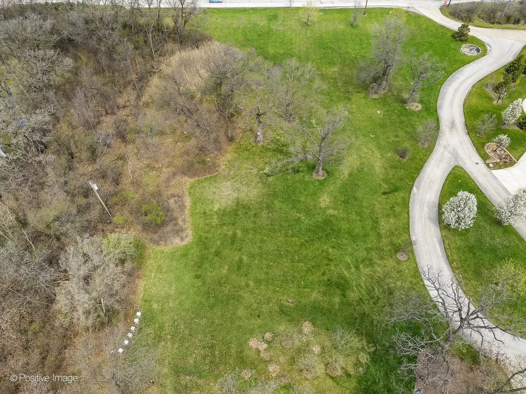 215 Oak Brook Road Oak Brook IL 60523