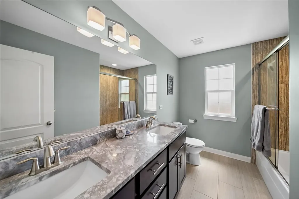 16533 West Mckenzie Avenue Lockport IL 60441