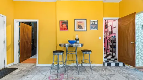 3118 West Huron Street Chicago IL 60612