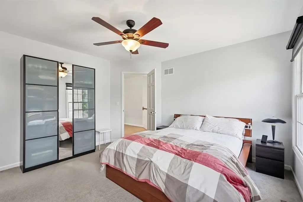22W133 Glenrise Court Glen Ellyn IL 60137