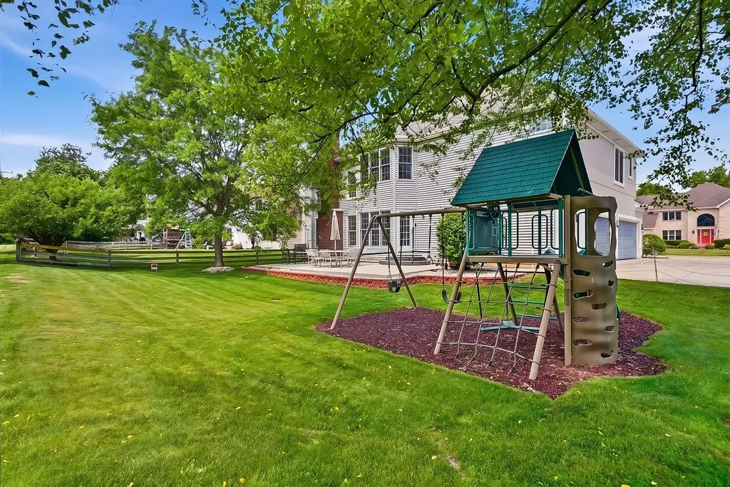 22W133 Glenrise Court Glen Ellyn IL 60137