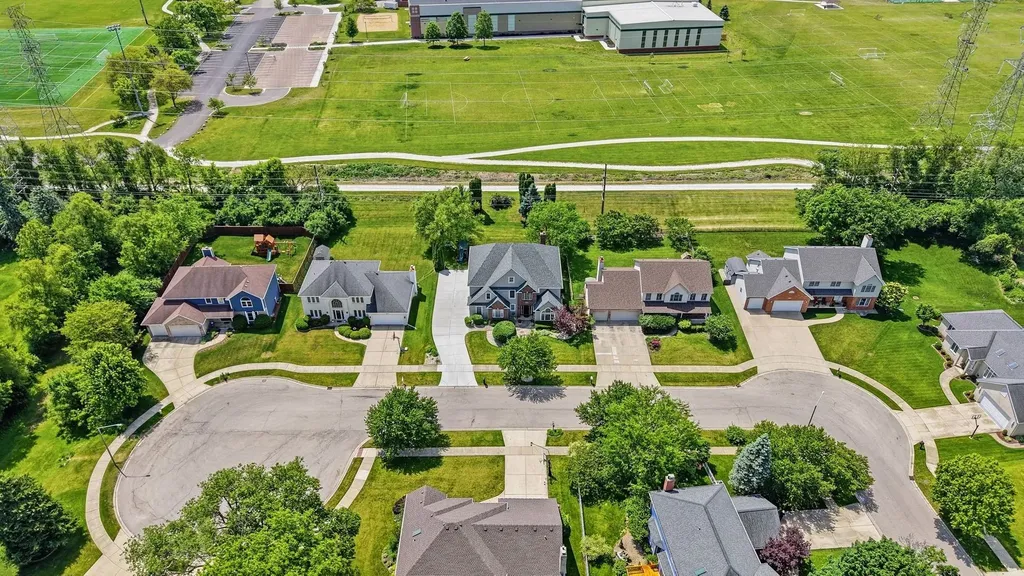 22W133 Glenrise Court Glen Ellyn IL 60137