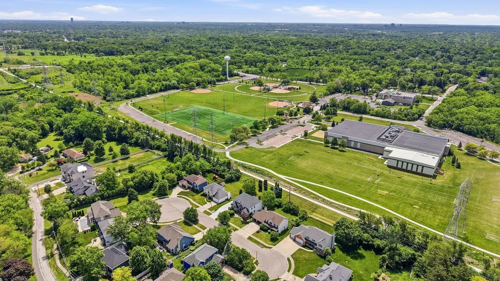 22W133 Glenrise Court Glen Ellyn IL 60137
