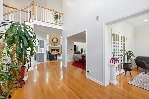 22W133 Glenrise Court Glen Ellyn IL 60137