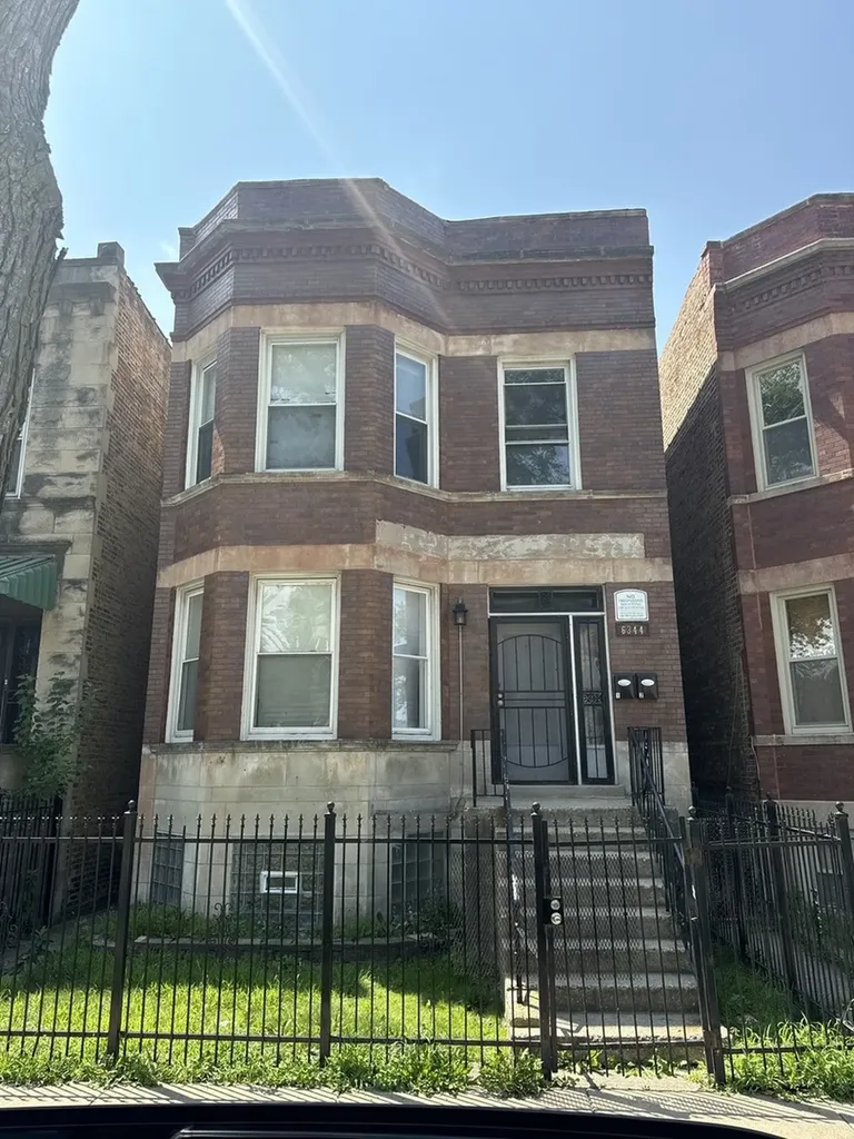 6344 South Eberhart Avenue Chicago IL 60637