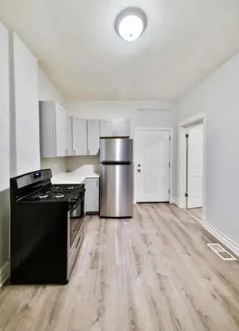 6344 South Eberhart Avenue Chicago IL 60637