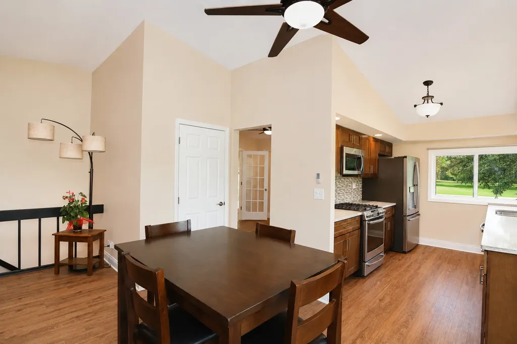 743 Parkview Court Roselle IL 60172