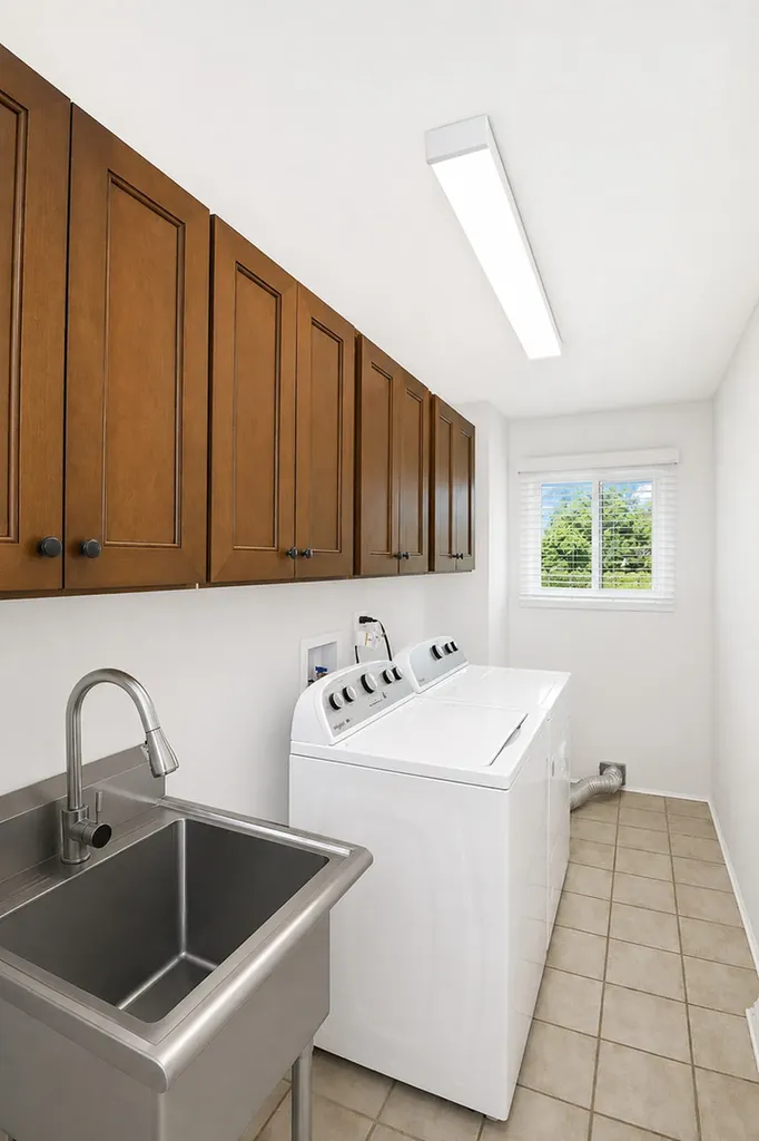 743 Parkview Court Roselle IL 60172