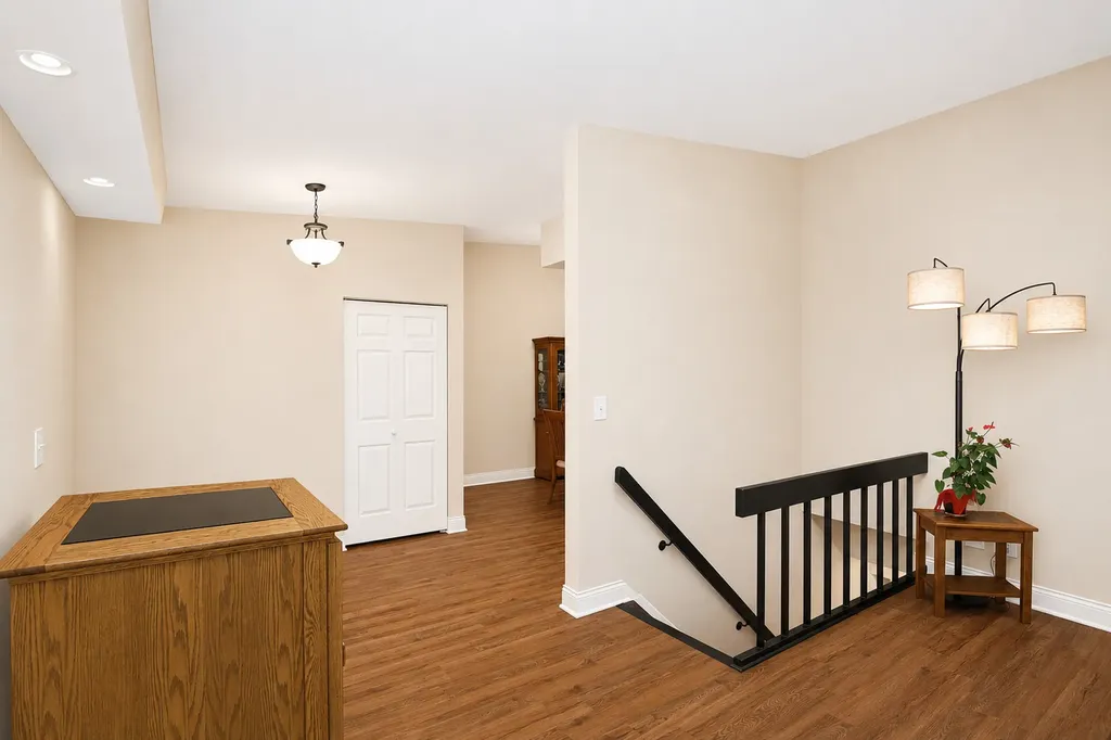 743 Parkview Court Roselle IL 60172