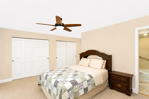 743 Parkview Court Roselle IL 60172