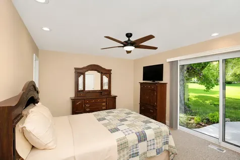 743 Parkview Court Roselle IL 60172