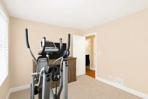 743 Parkview Court Roselle IL 60172