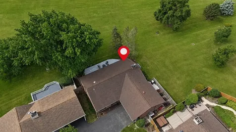 743 Parkview Court Roselle IL 60172