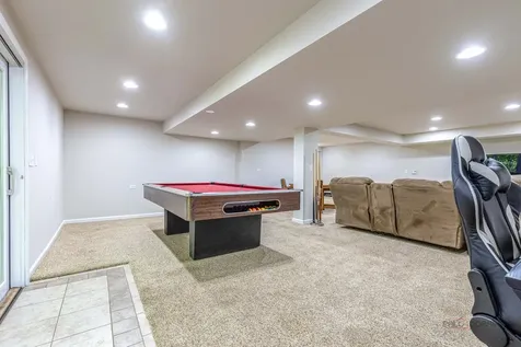 28588 North Tanglewood Court Libertyville IL 60048