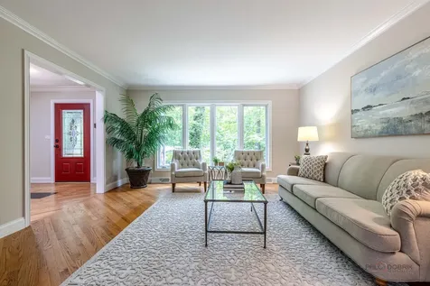 28588 North Tanglewood Court Libertyville IL 60048