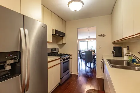 1071 Deerfield Place Highland Park IL 60035