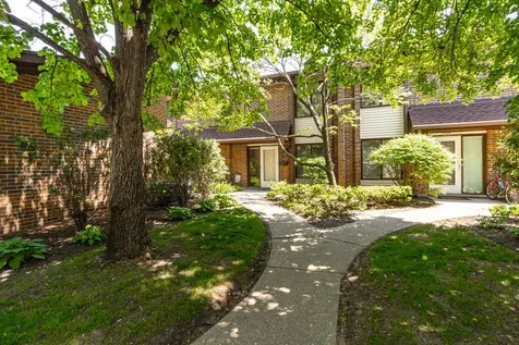 1071 Deerfield Place Highland Park IL 60035