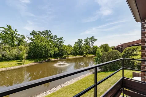 1071 Deerfield Place Highland Park IL 60035